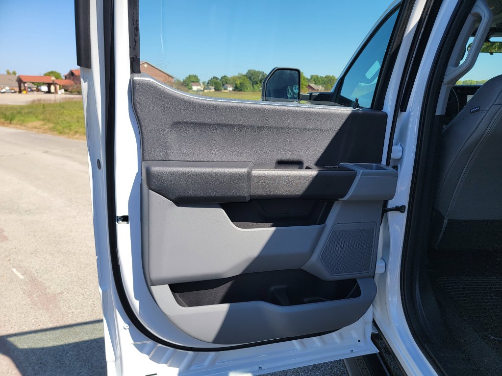 New 2026 Ford F250 XL image 27