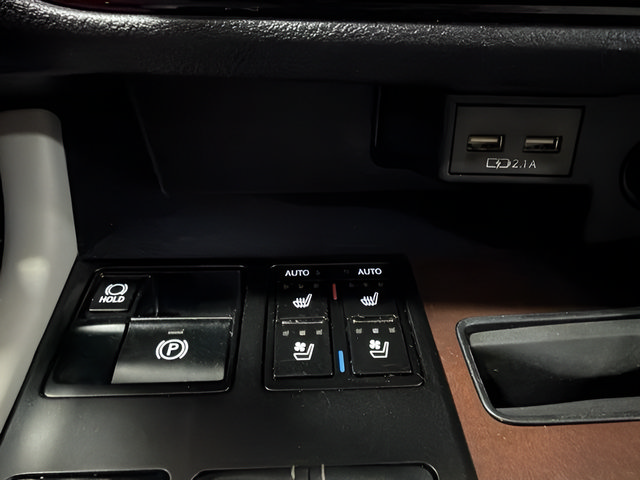 Used 2022 Lexus RX 350 FWD w/ Premium Package image 24