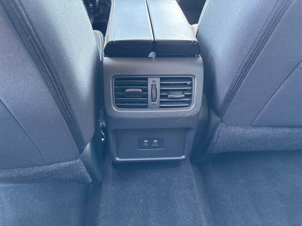 Certified 2023 Nissan Rogue SV image 30