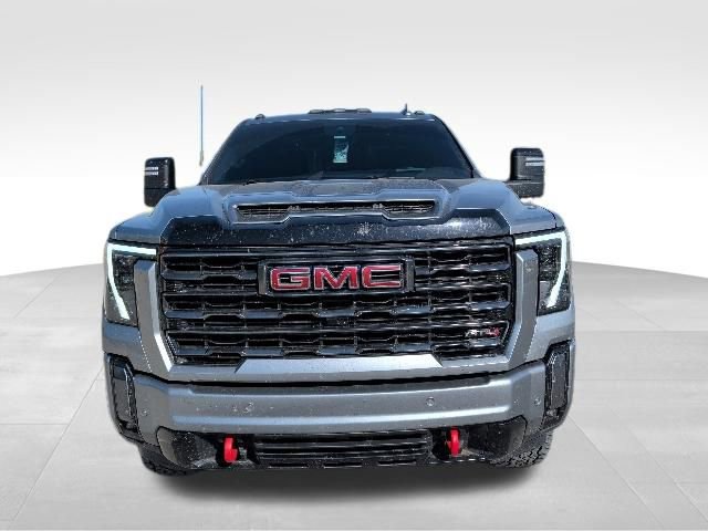 Used 2024 GMC Sierra 2500 AT4 w/ Technology Package AWD/4WD image 9