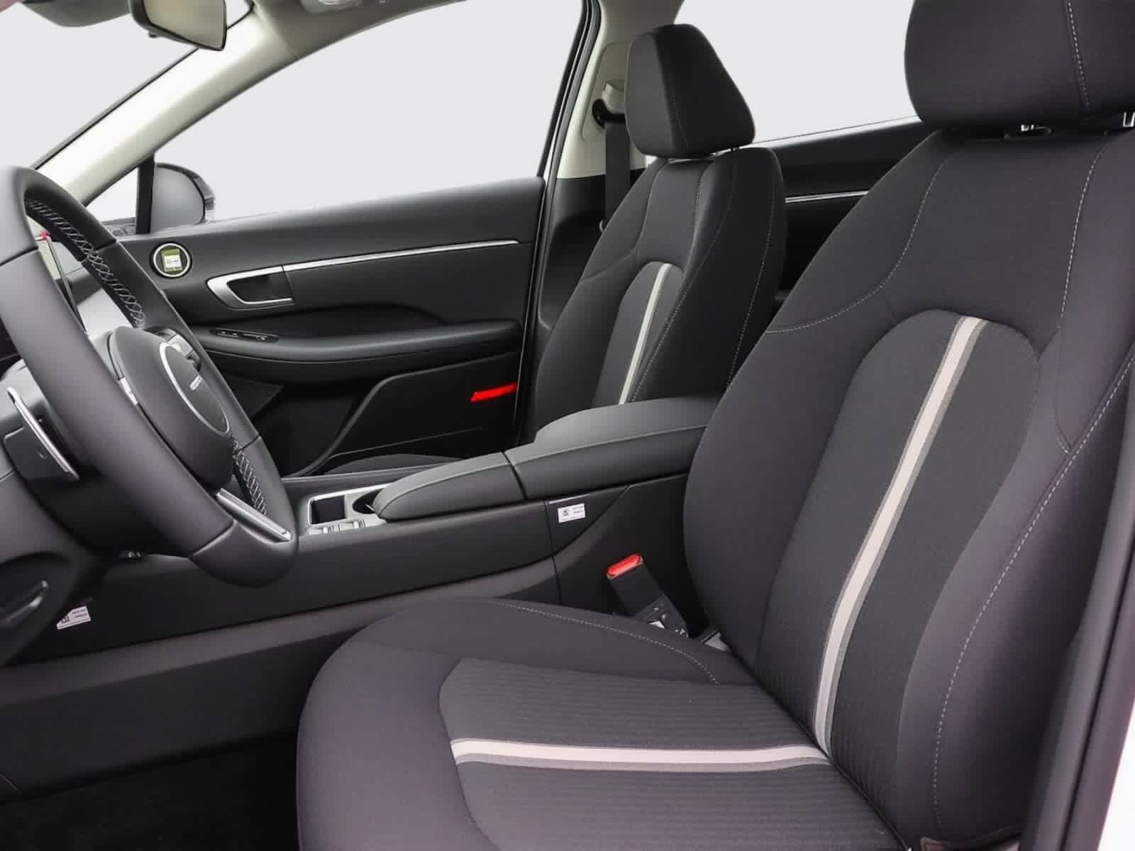 New 2026 Hyundai Sonata SEL FWD image 25