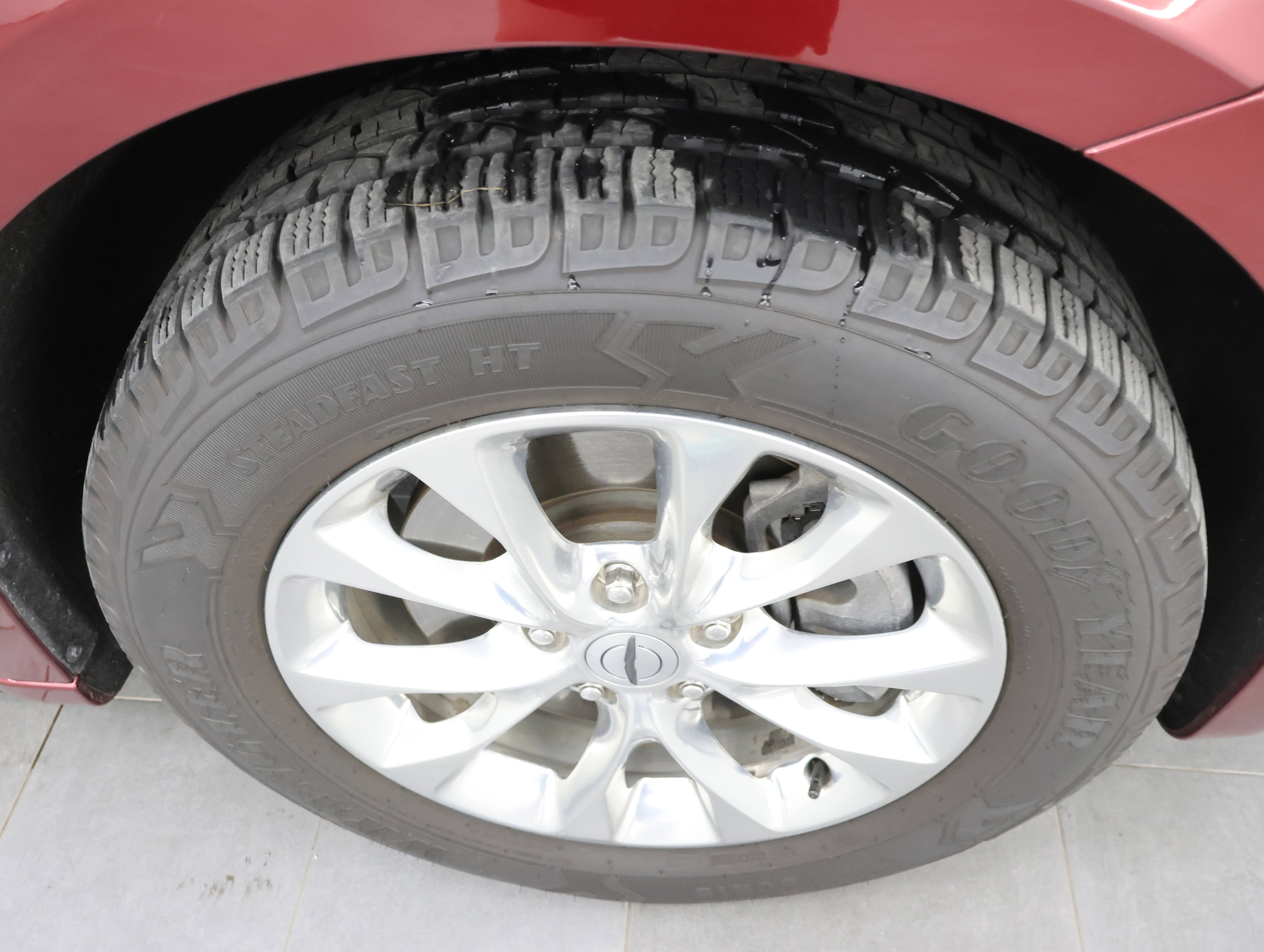 Used 2023 Chrysler Pacifica Touring-L AWD/4WD image 3