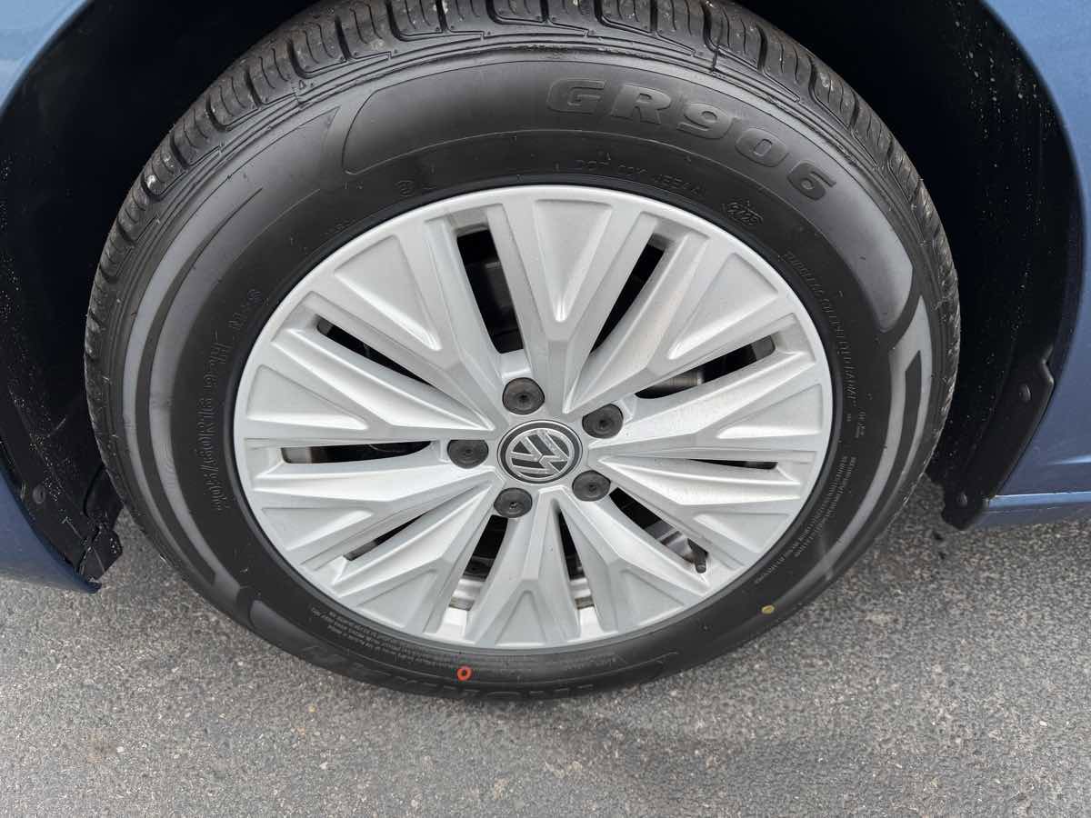 Used 2019 Volkswagen Jetta S w/ Driver Assistance Package image 8