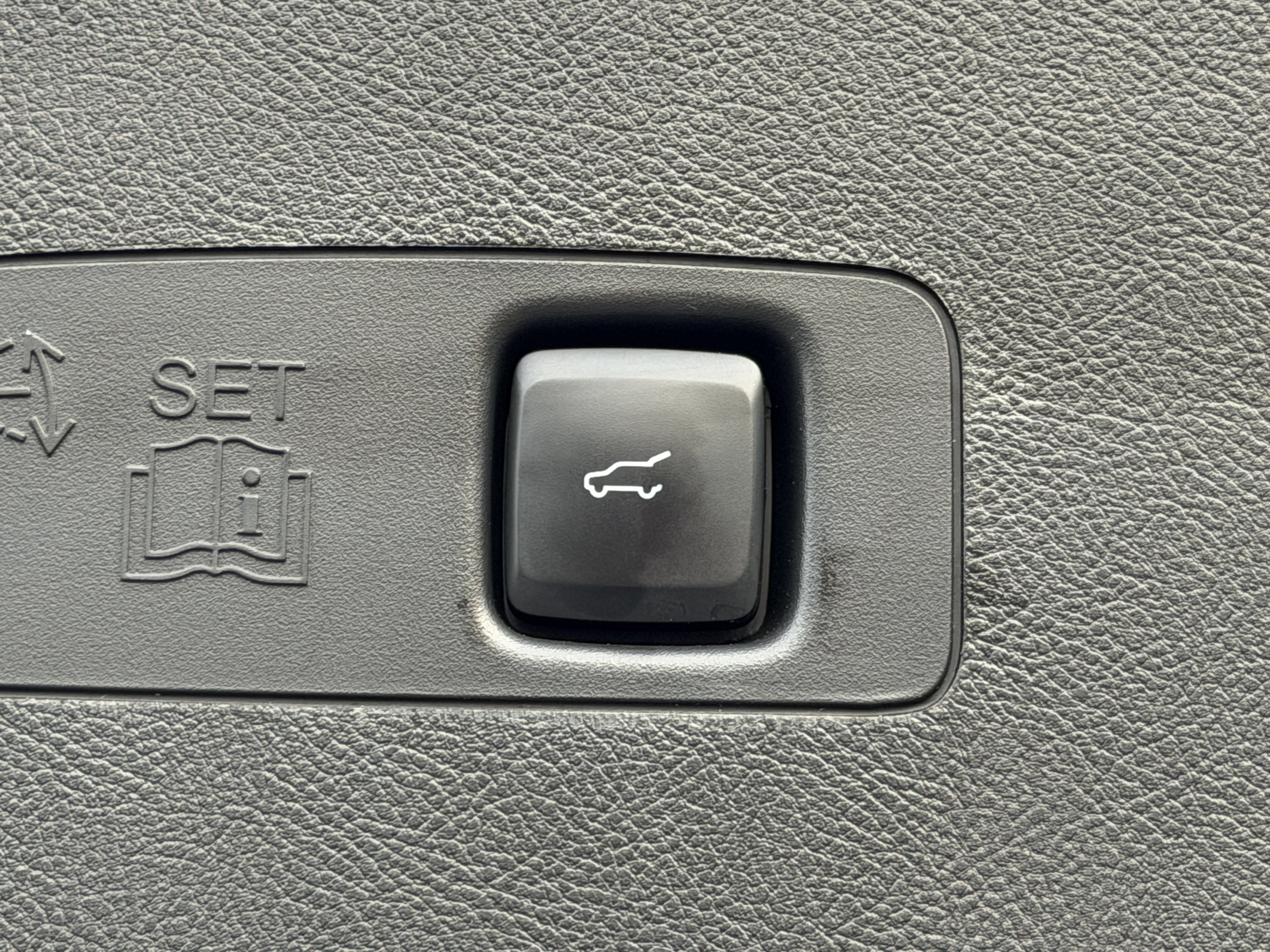 Certified 2023 Lincoln Corsair FWD image 10
