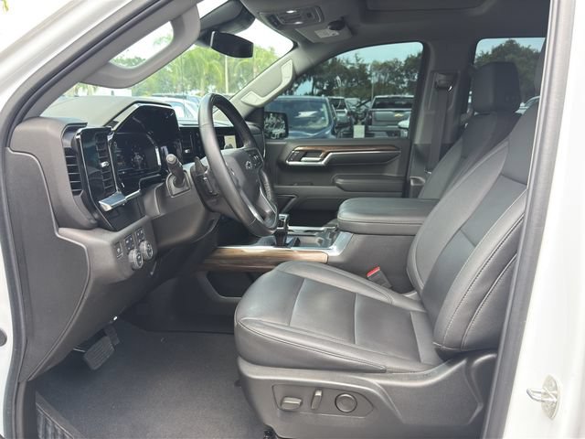 Used 2024 Chevrolet Silverado 1500 RST w/ Convenience Package II AWD/4WD image 11