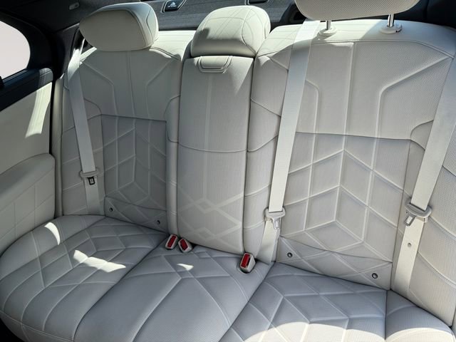 Certified 2026 BMW 750e xDrive image 13