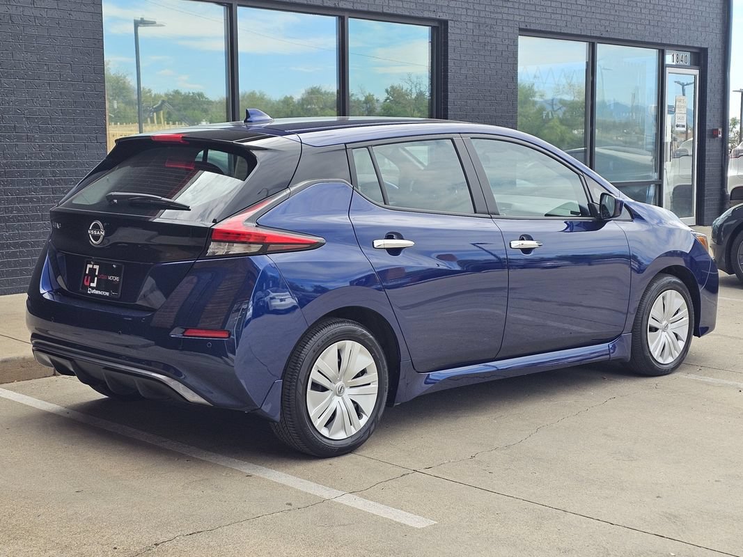 Used 2025 Nissan Leaf S FWD image 9