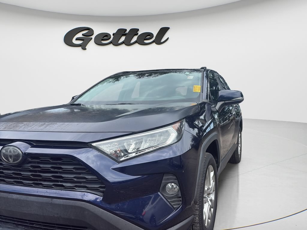 Used 2020 Toyota RAV4 XLE Premium AWD/4WD image 9