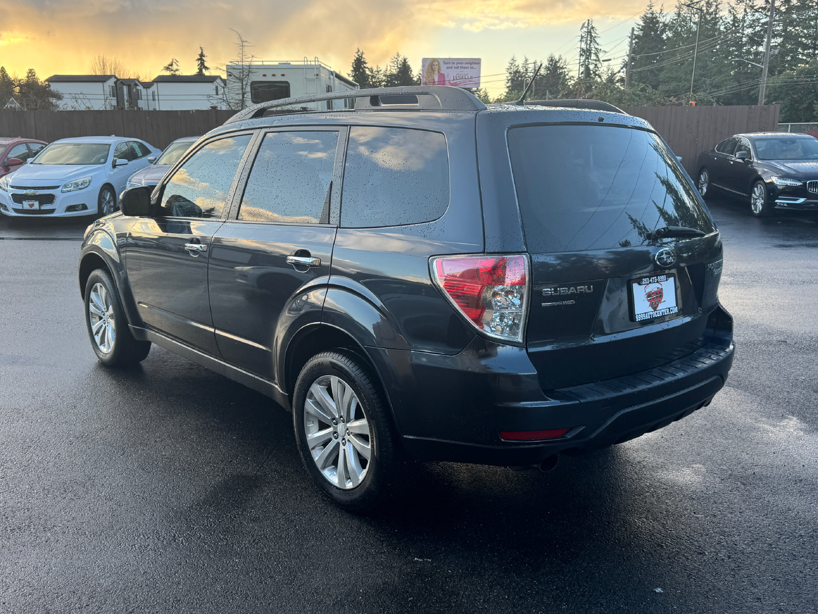 Used 2011 Subaru Forester 2.5X Limited AWD/4WD image 5