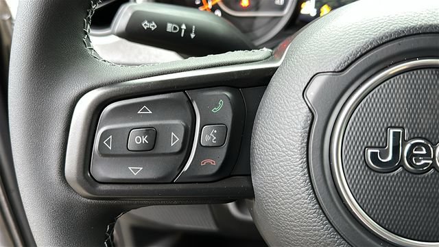 New 2026 Jeep Gladiator Sport AWD/4WD image 10