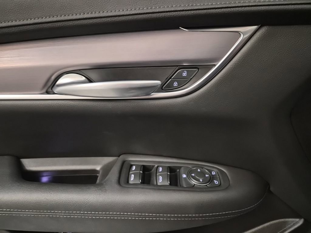 Certified 2024 Cadillac XT5 Luxury image 14