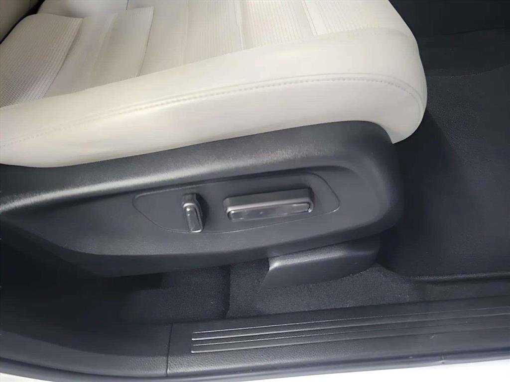 Used 2024 Honda CR-V EX-L image 30