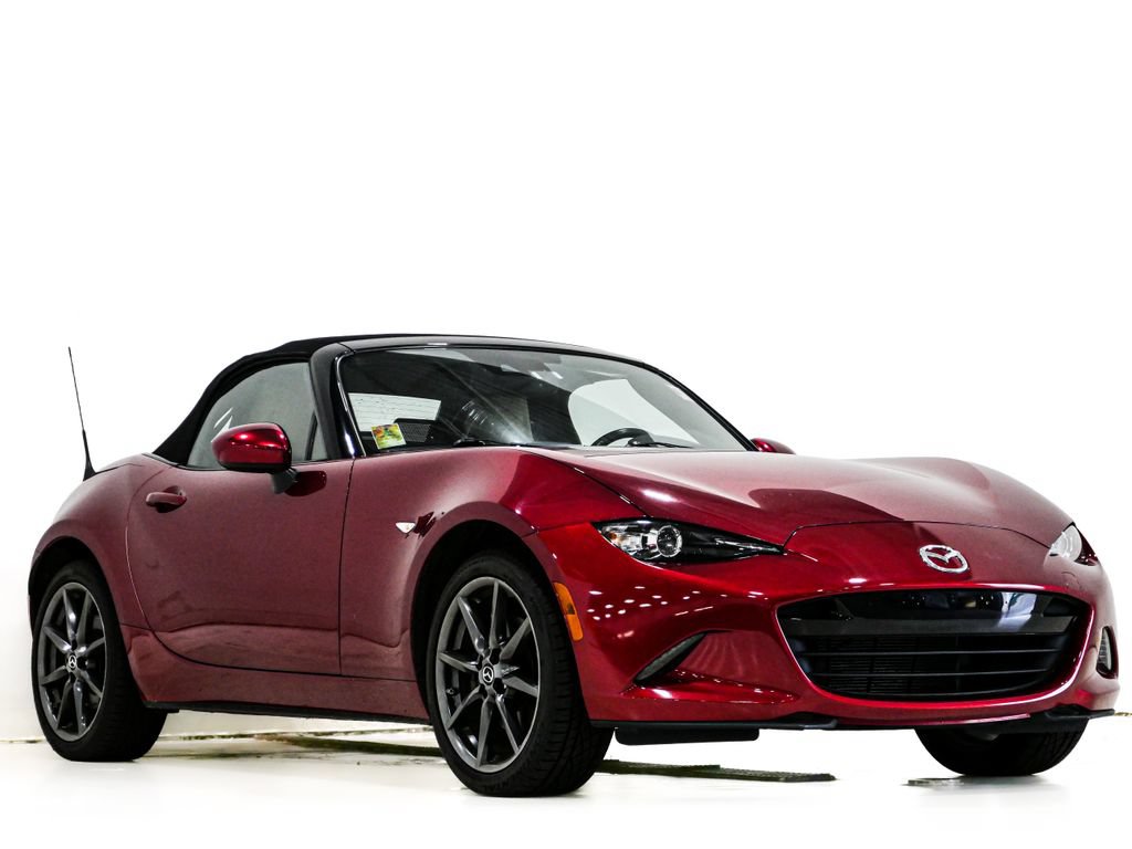 Used 2019 MAZDA MX-5 Miata Grand Touring w/ GT-S Package RWD video 1