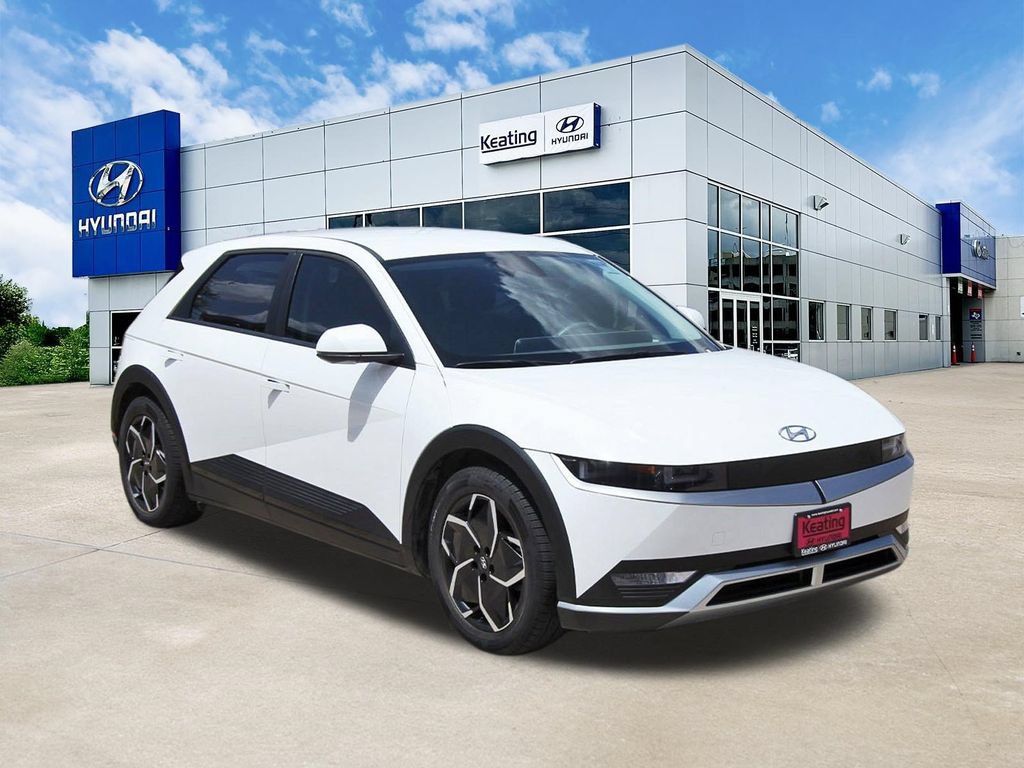Certified 2024 Hyundai Ioniq 5 SE RWD image 3