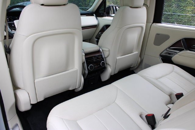 Used 2024 Land Rover Range Rover Long Wheelbase SE AWD/4WD image 11
