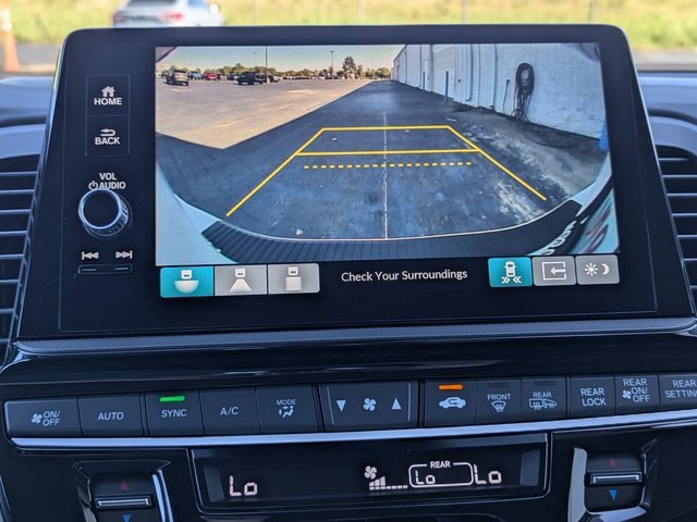New 2026 Honda Odyssey Touring image 14