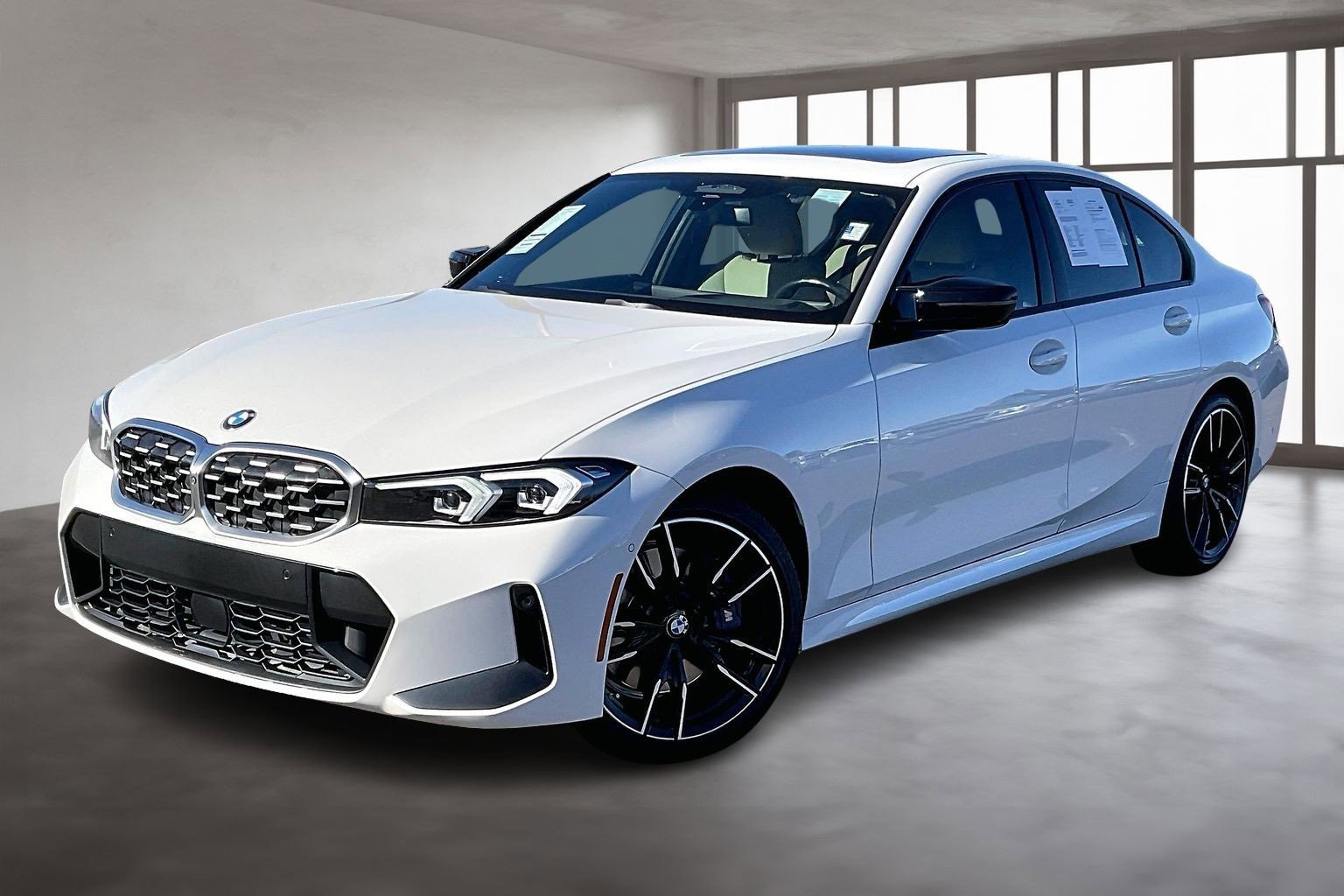 Used 2023 BMW M340i xDrive image 3