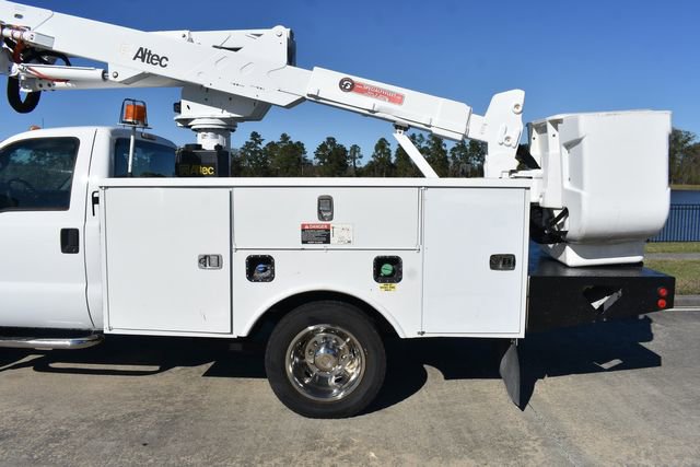 Used 2012 Ford F550 4x4 Regular Cab Super Duty w/ Snow Plow Prep Pkg image 4
