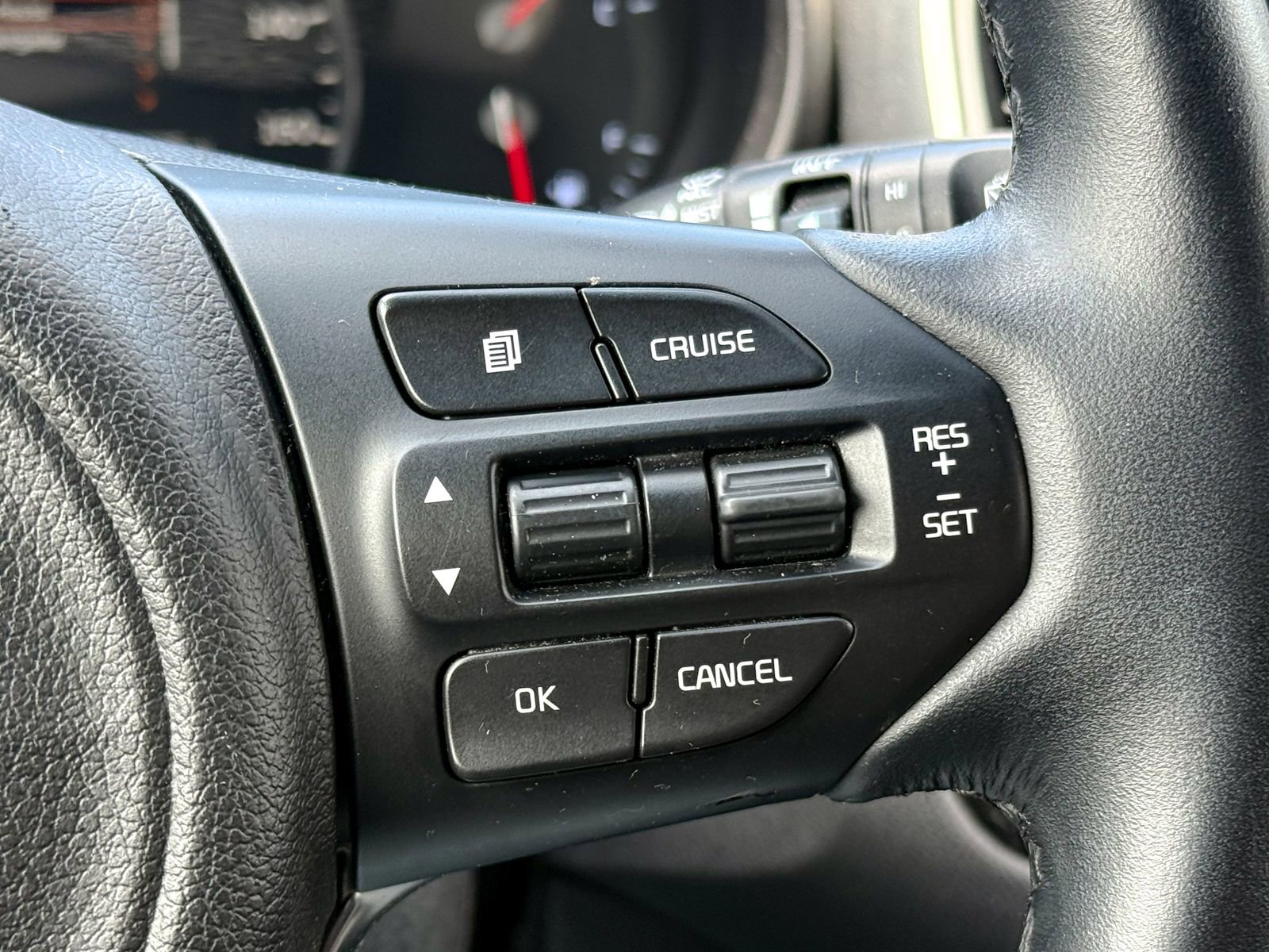 Certified 2017 Kia Sorento EX image 28