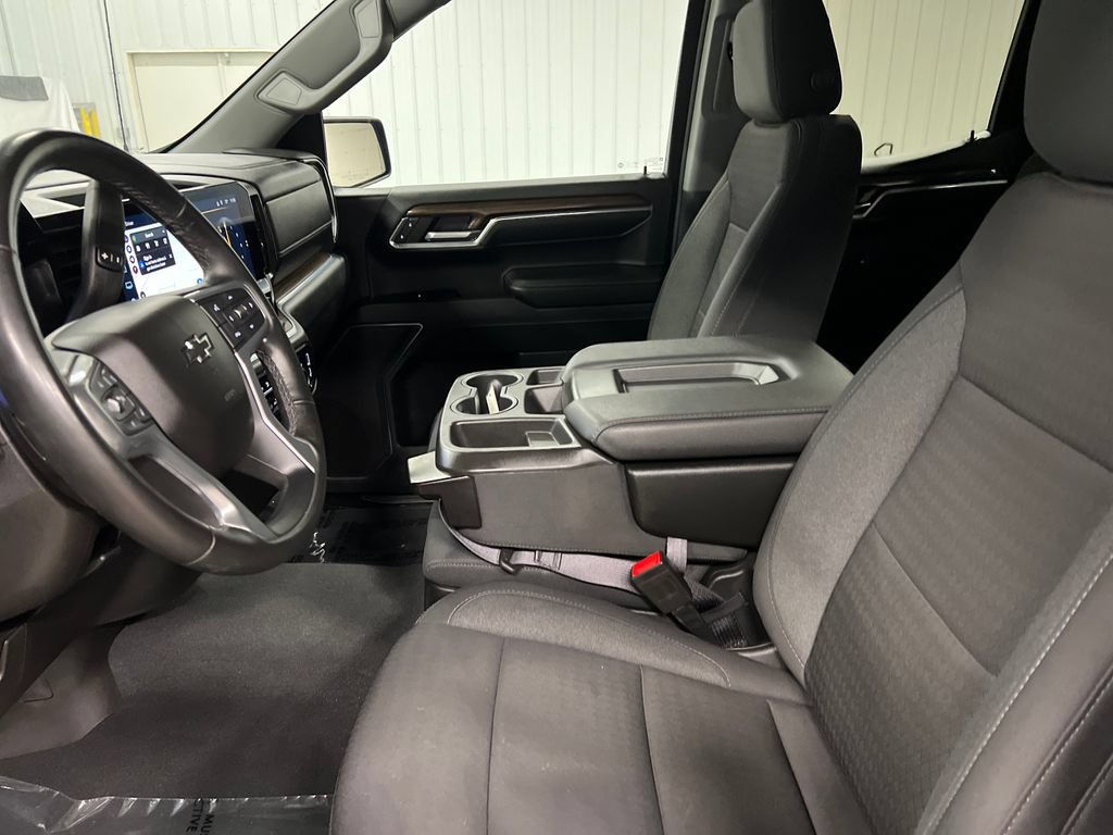 Certified 2023 Chevrolet Silverado 1500 RST w/ Z71 Off-Road Package AWD/4WD image 13