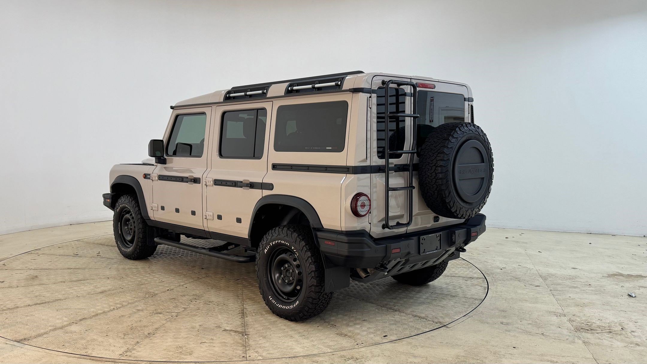 Used 2024 INEOS Grenadier Fieldmaster Edition image 3