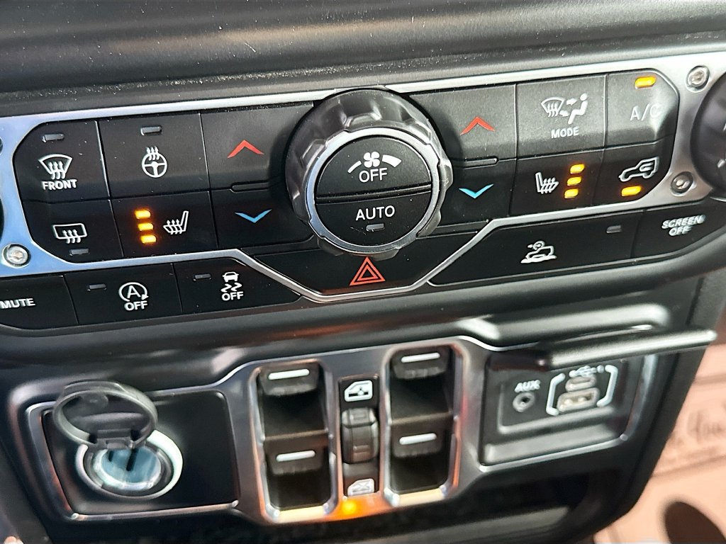 Certified 2022 Jeep Wrangler Unlimited Sahara AWD/4WD image 22