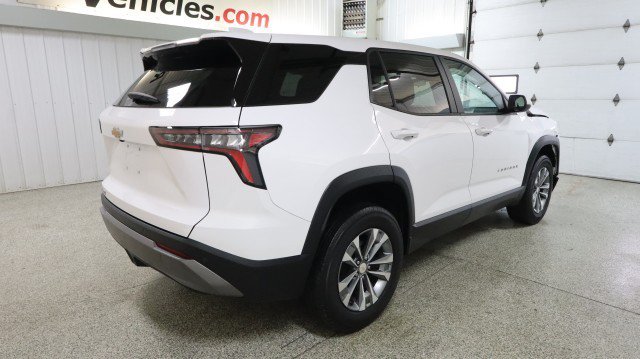 Used 2025 Chevrolet Equinox LT FWD image 6