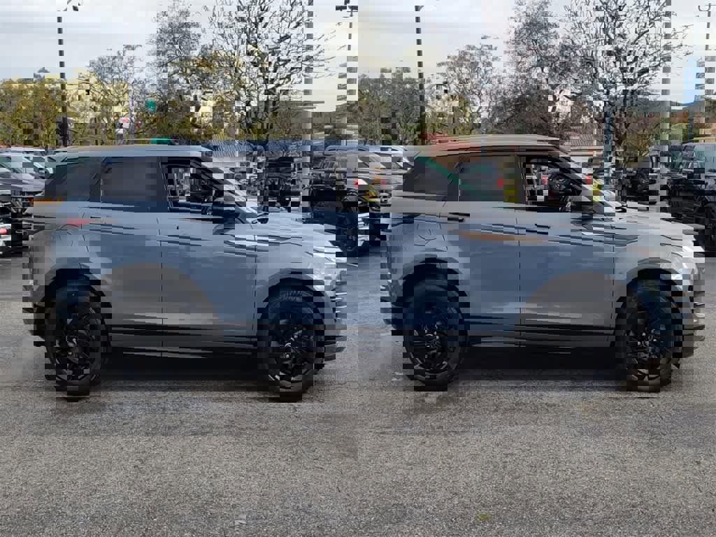 Used 2023 Land Rover Range Rover Evoque R-Dynamic S image 7