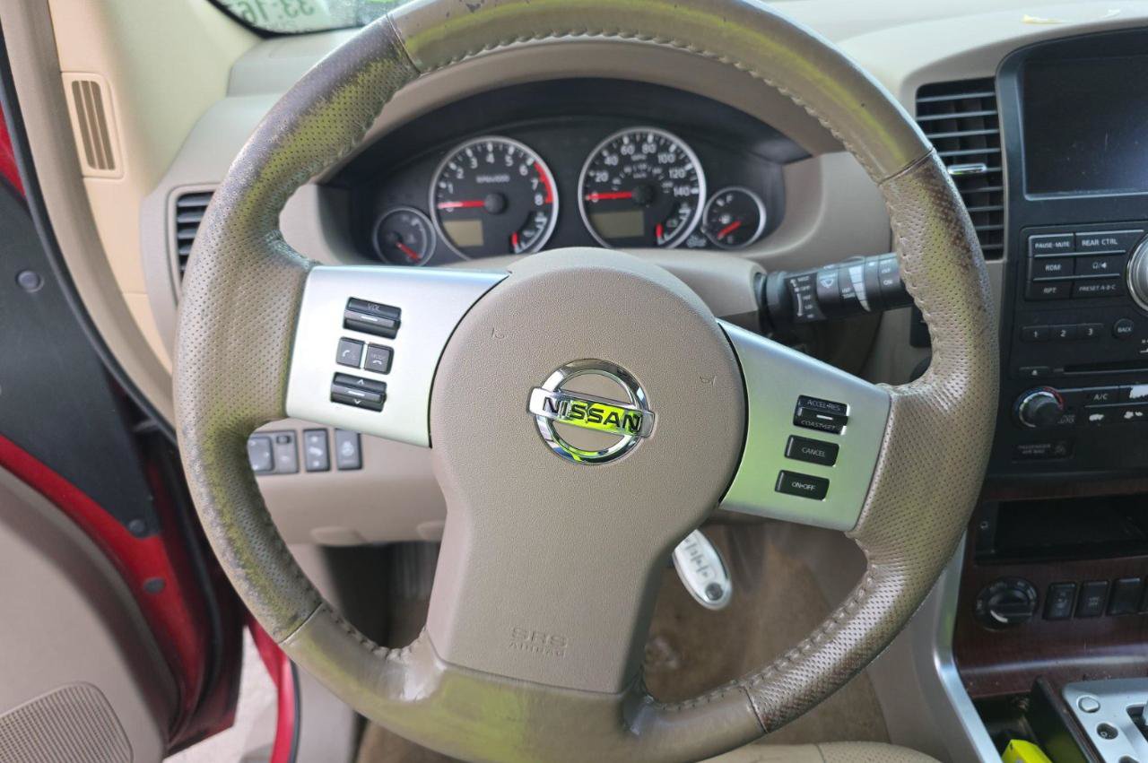 Used 2009 Nissan Pathfinder LE AWD/4WD image 10