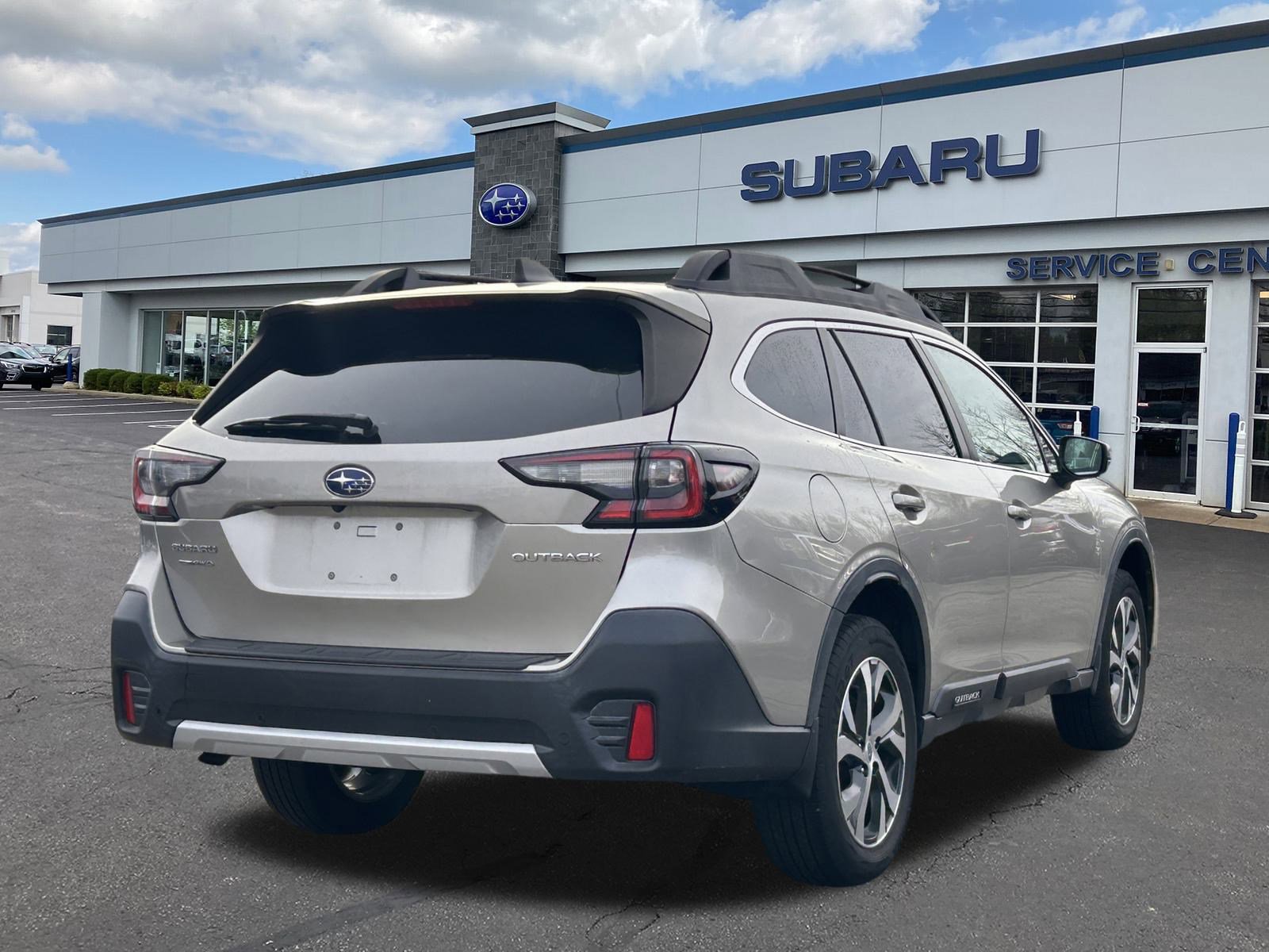 Used 2020 Subaru Outback Limited image 7