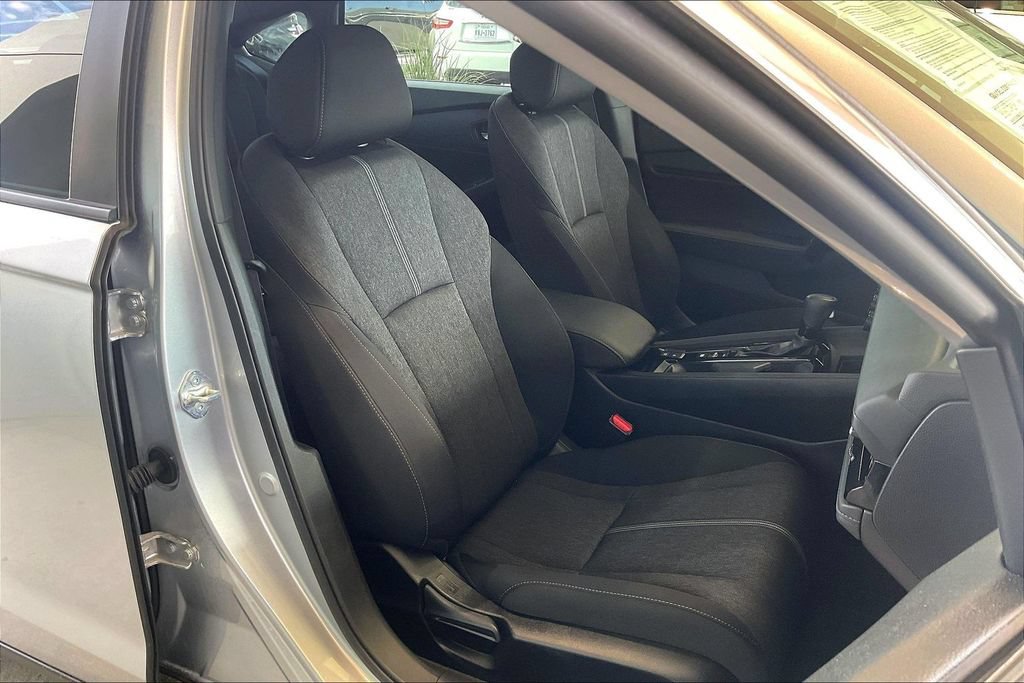 Used 2025 Honda Accord Sport image 7
