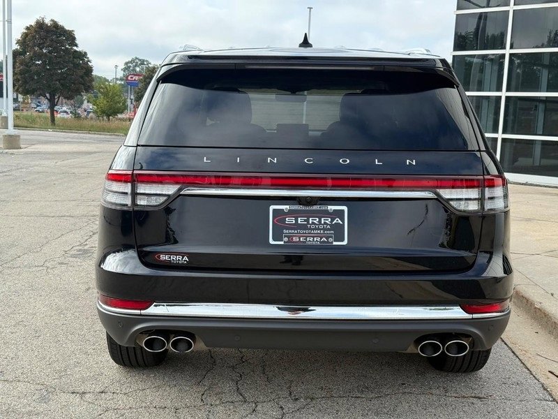 Used 2022 Lincoln Aviator Reserve w/ Equipment Group 201A image 4