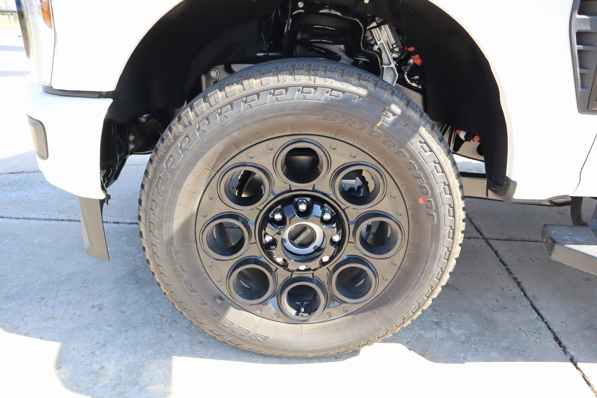 New 2026 Ford F350 Lariat w/ Black Appearance Package image 20