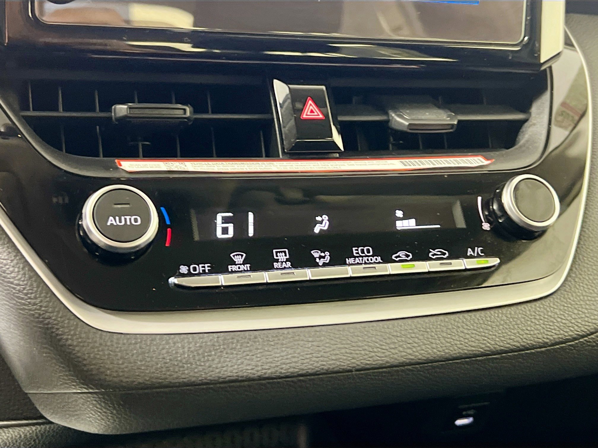 Used 2025 Toyota Corolla LE image 25