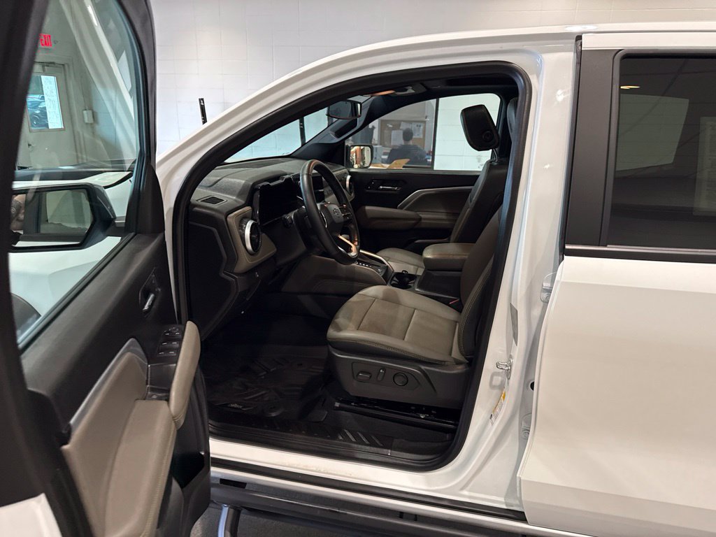 Used 2024 Chevrolet Colorado ZR2 w/ ZR2 Bison Edition AWD/4WD image 22