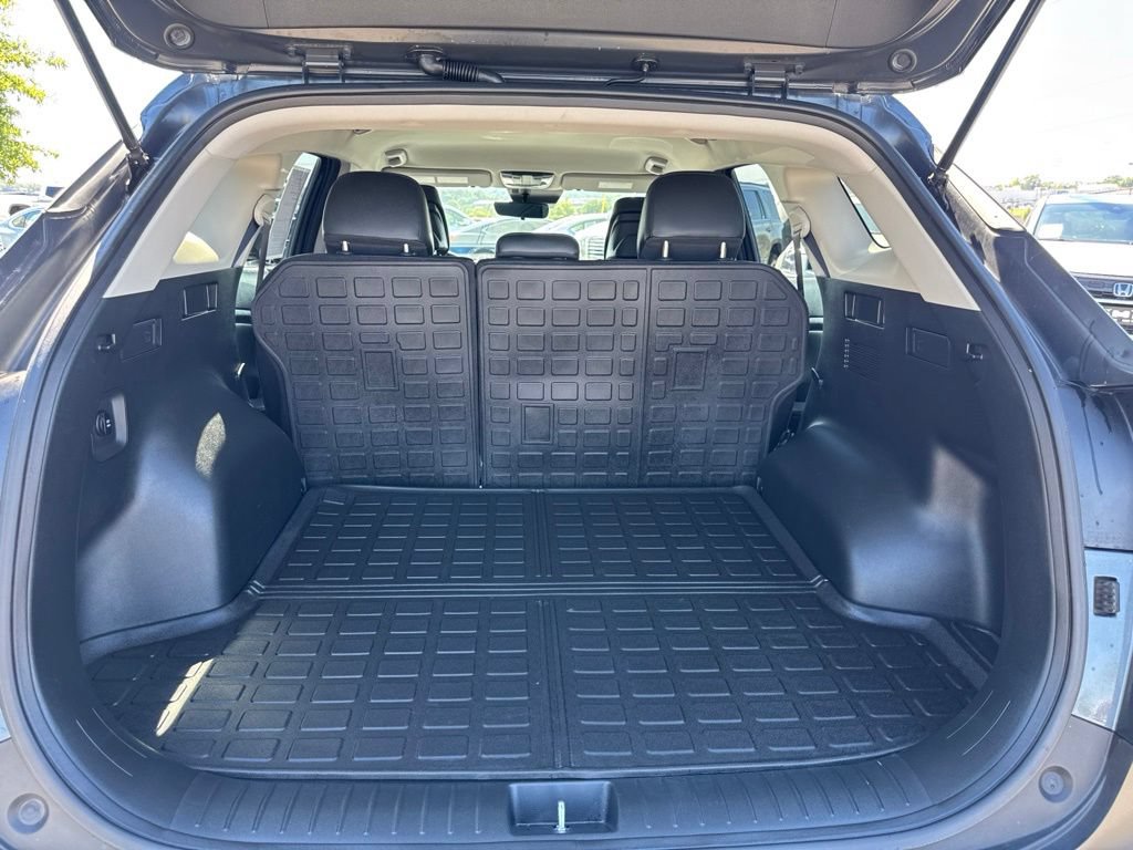 Used 2025 Kia Sportage EX FWD image 29