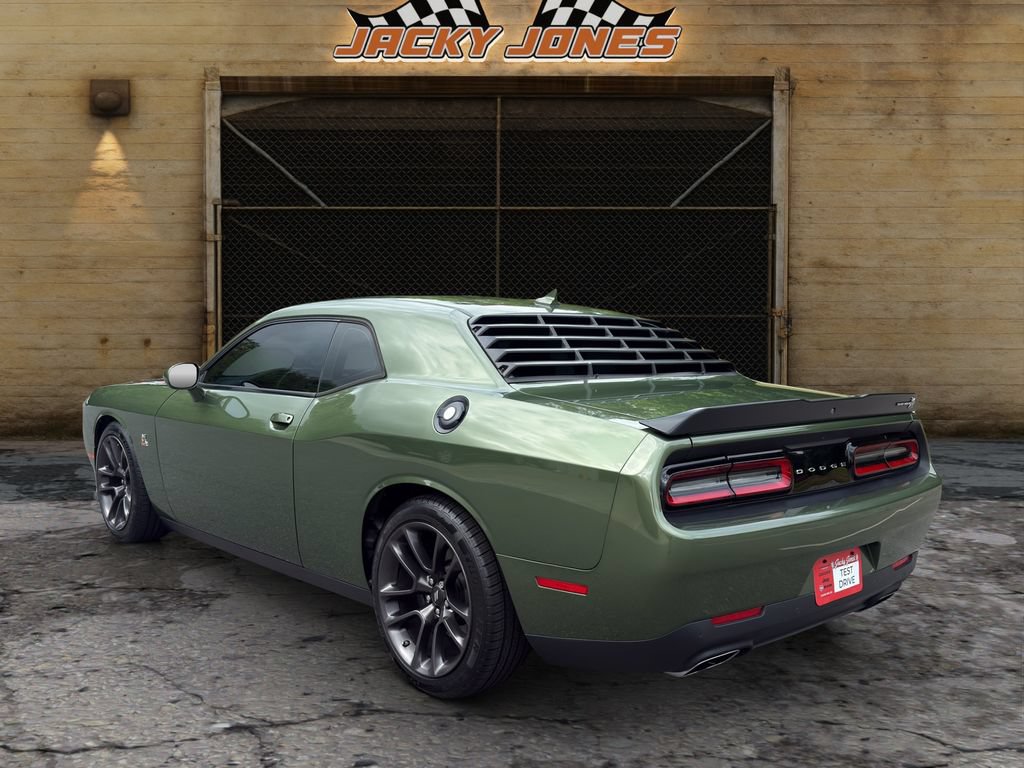 Used 2021 Dodge Challenger R/T Scat Pack RWD image 7