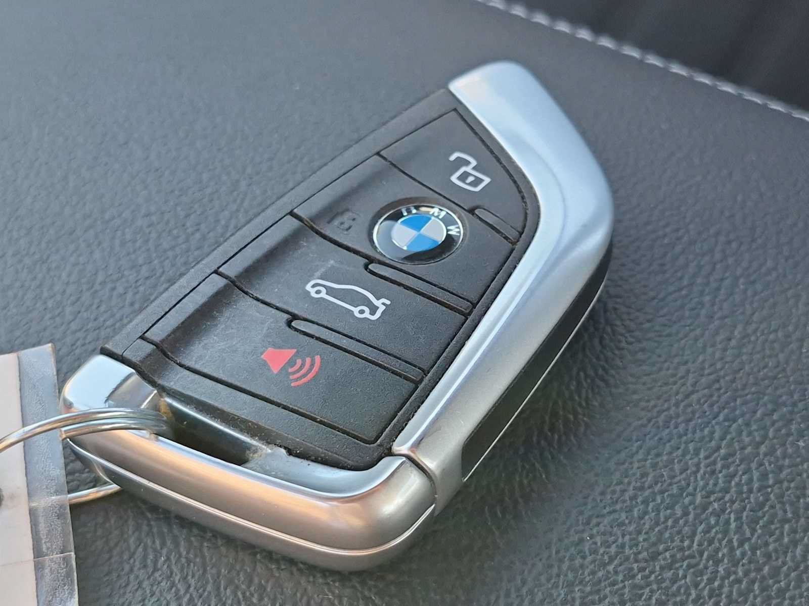 Used 2019 BMW 330i xDrive Sedan w/ Convenience Package AWD/4WD image 35