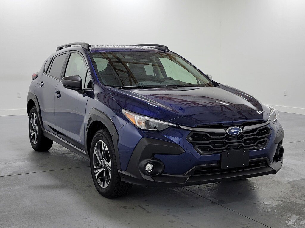 Used 2025 Subaru Crosstrek 2.0i Premium AWD/4WD image 2
