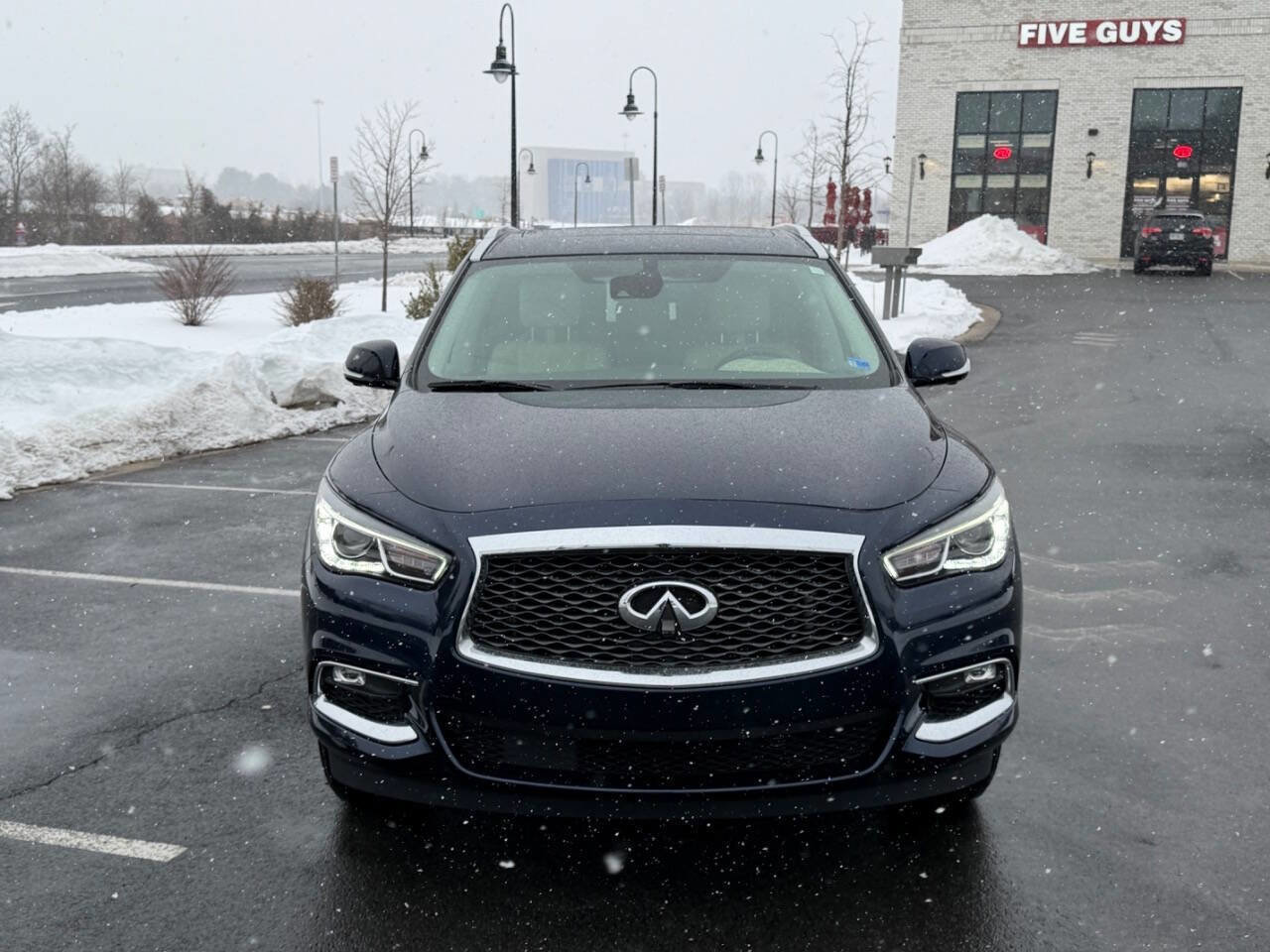 Used 2019 INFINITI QX60 Luxe w/ Essential Package image 9