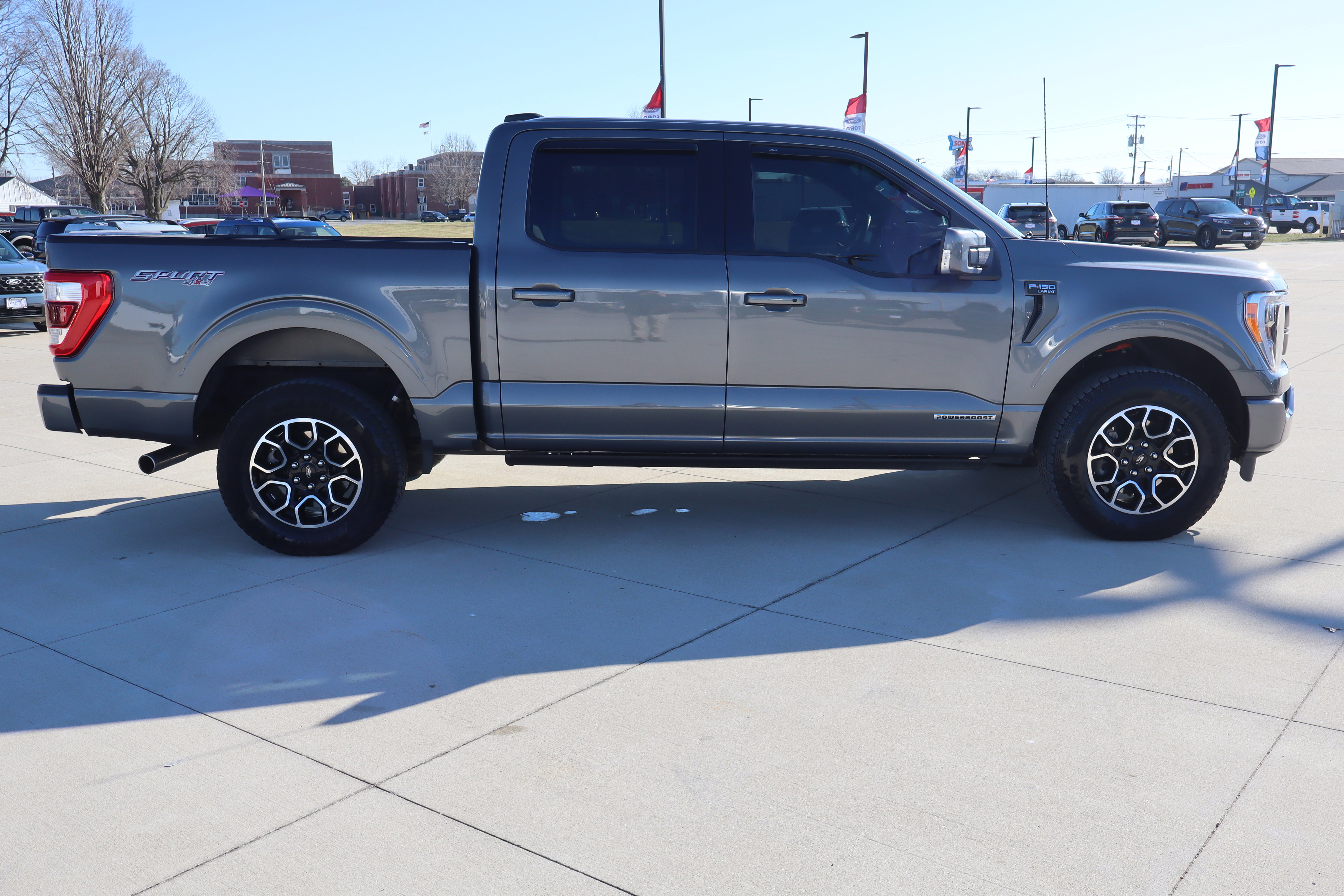Used 2023 Ford F150 Lariat w/ Max Trailer Tow Package image 5