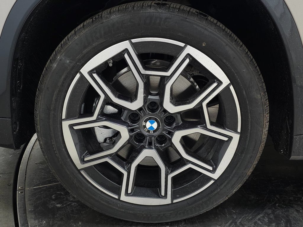 Used 2026 BMW X1 xDrive28i w/ Technology Package AWD/4WD image 7