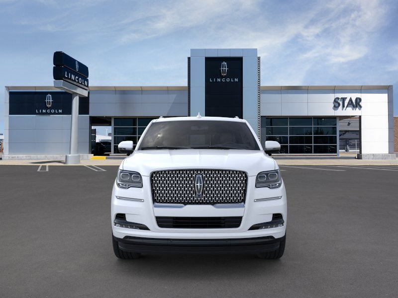 New 2023 Lincoln Navigator L Reserve AWD/4WD image 6