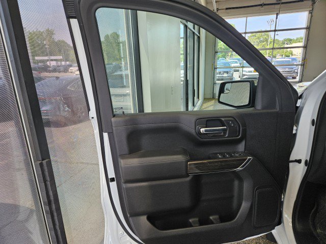 Used 2021 Chevrolet Silverado 1500 LT AWD/4WD image 16