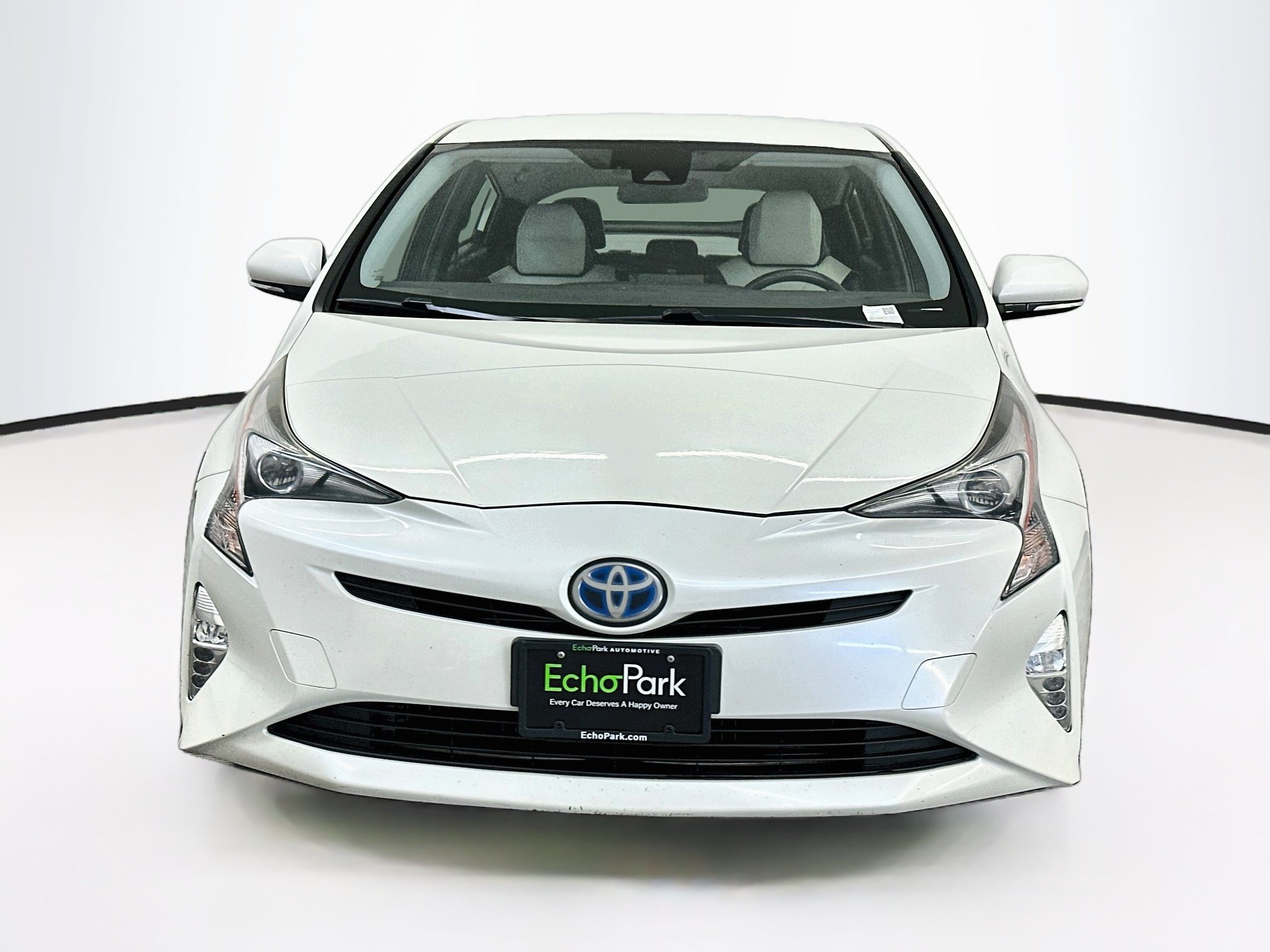 Used 2017 Toyota Prius Three Touring w/ Carpet Mat Package FWD image 2