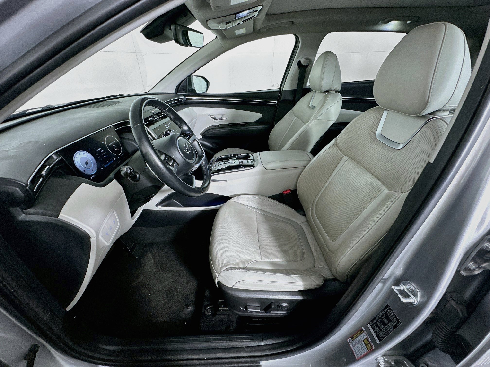 Used 2024 Hyundai Tucson Limited FWD image 13