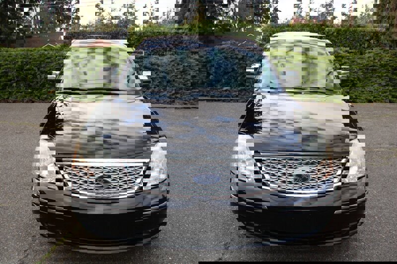 Used 2005 Ford Five Hundred Limited image 10