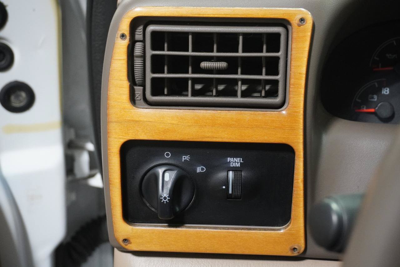 Used 1999 Ford F350 XL AWD/4WD image 10