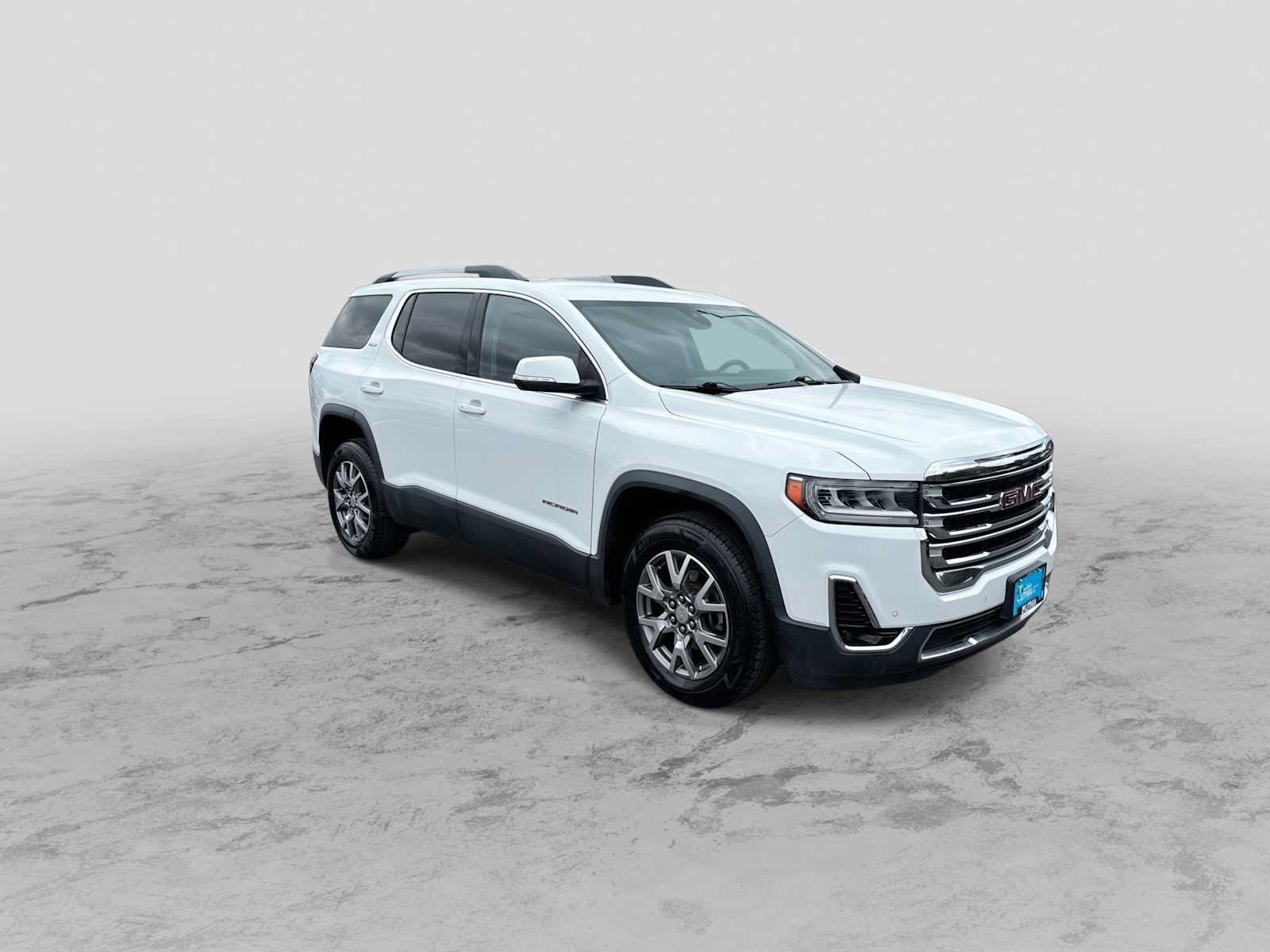 Used 2020 GMC Acadia SLT w/ Driver Alert Package II AWD/4WD image 2