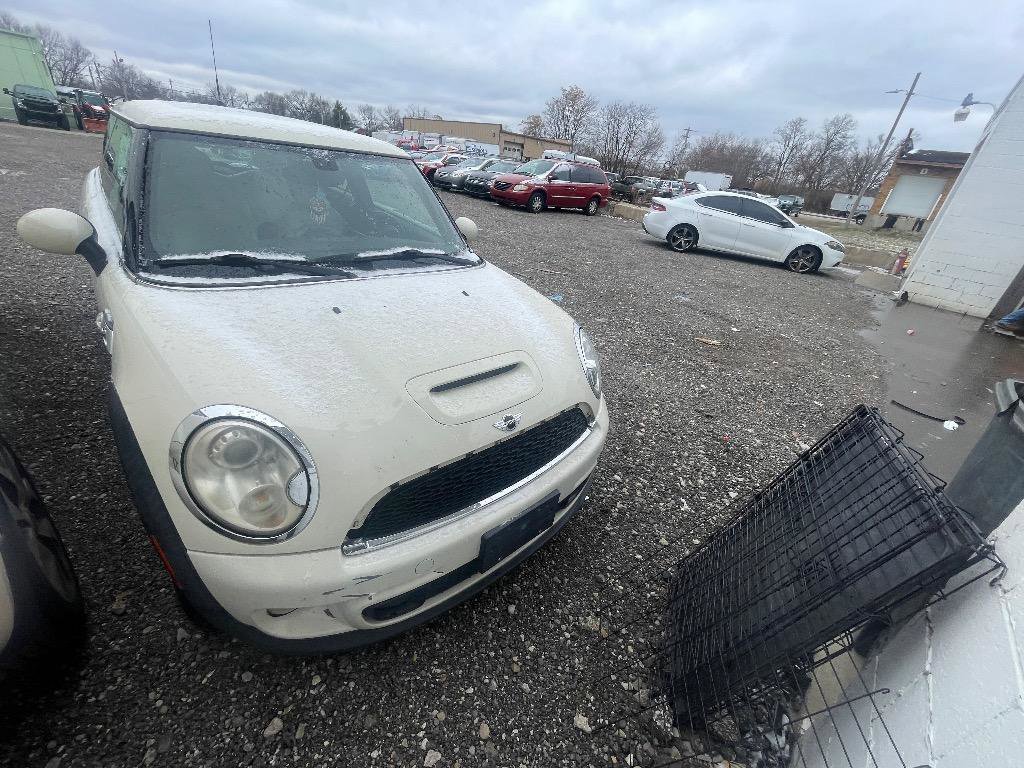 Used 2011 MINI Cooper S image 3